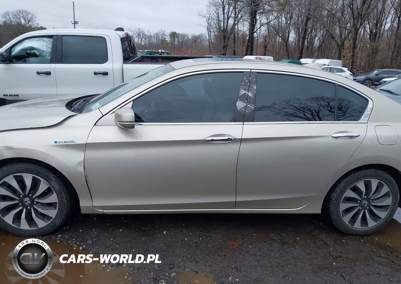 2015 Honda Accord Hybrid Ex-L VIN:1HGCR6F57FA001224 - 14