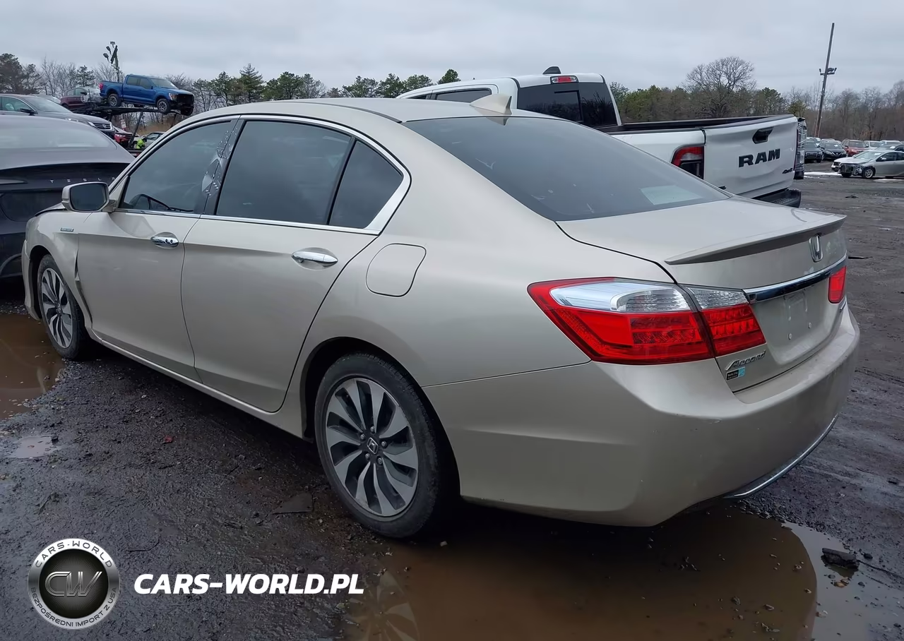 2015 Honda Accord Hybrid Ex-L VIN:1HGCR6F57FA001224 - 3