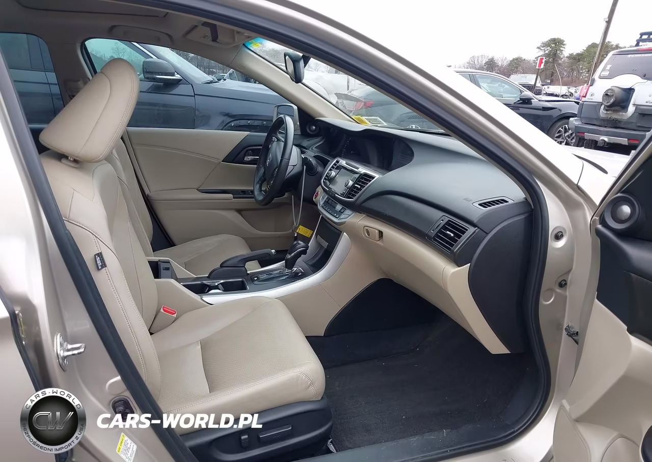2015 Honda Accord Hybrid Ex-L VIN:1HGCR6F57FA001224 - 5