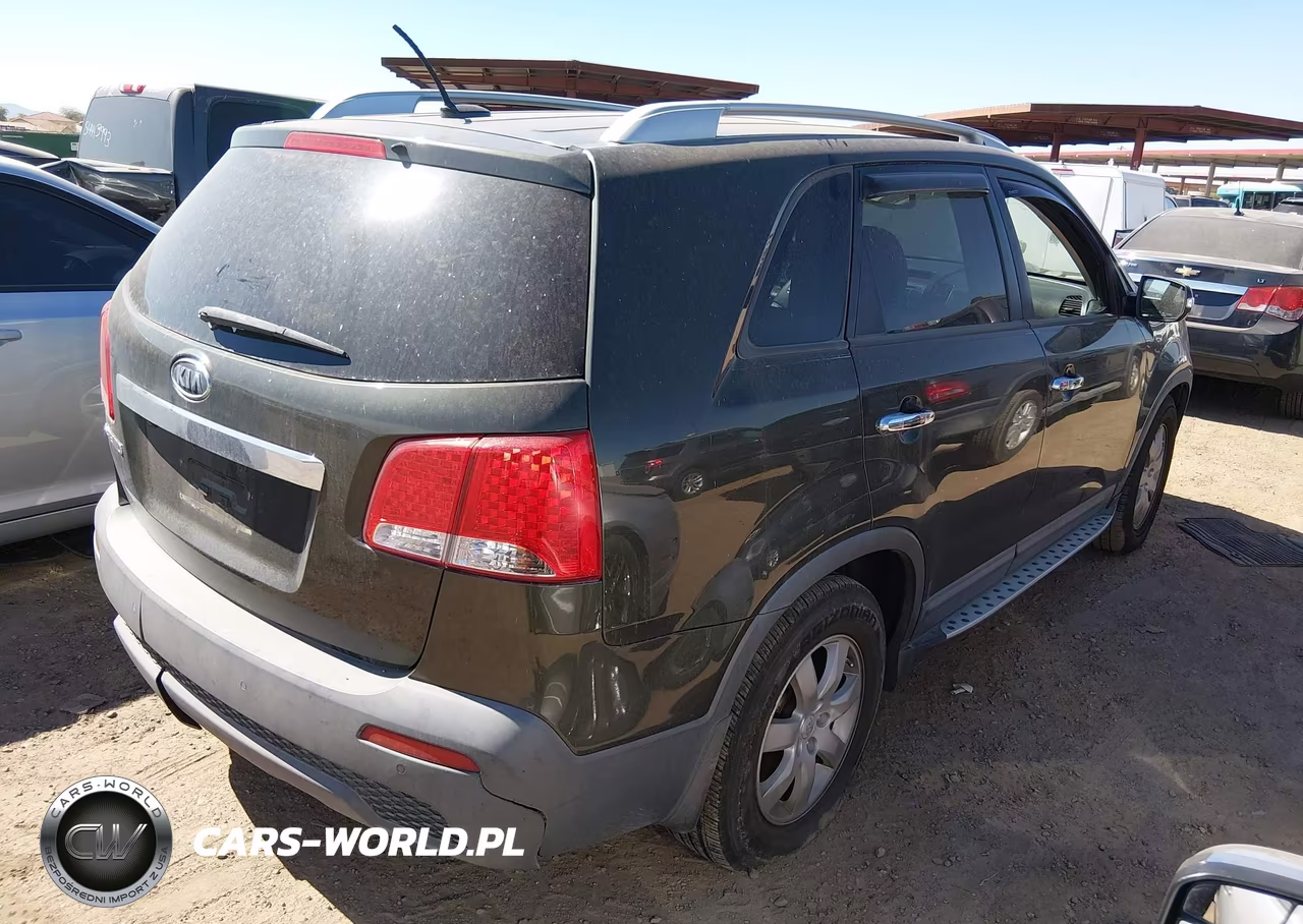 2012 Kia Sorento Lx V6 VIN:5XYKT4A29CG202535 - 4