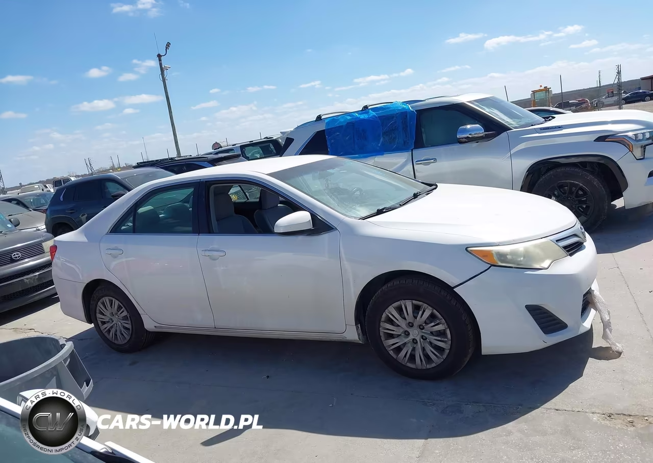 2014 Toyota Camry Le VIN:4T1BF1FK9EU416789 - 13