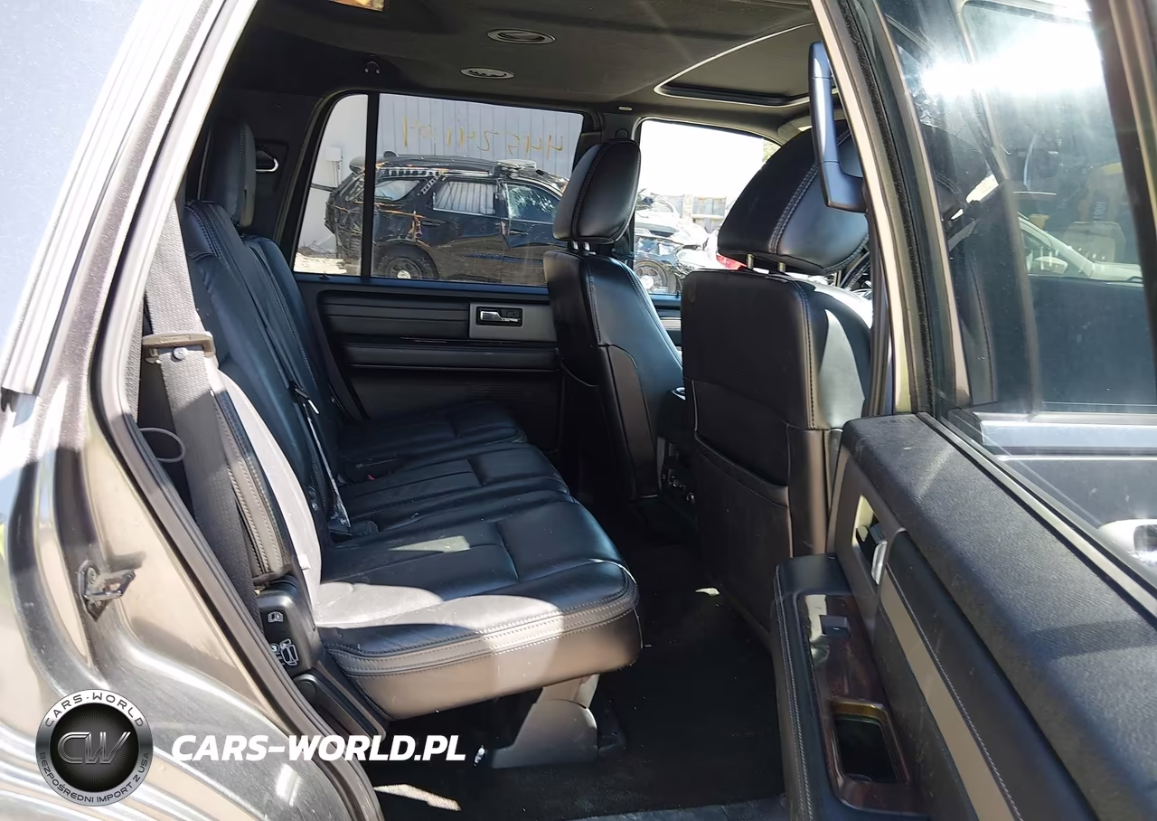 2015 Ford Expedition Platinum VIN:1FMJU1MT4FEF34726 - 8