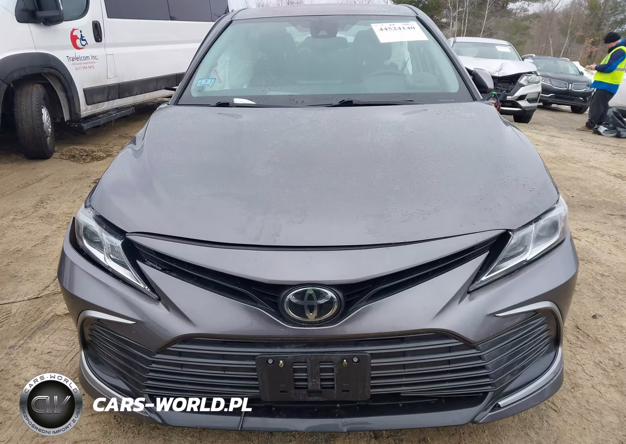 2022 Toyota Camry Le VIN:4T1C11AKXNU647727 - 12