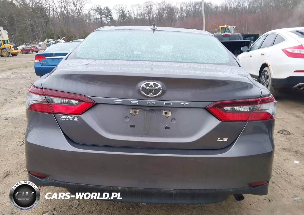 2022 Toyota Camry Le VIN:4T1C11AKXNU647727 - 16