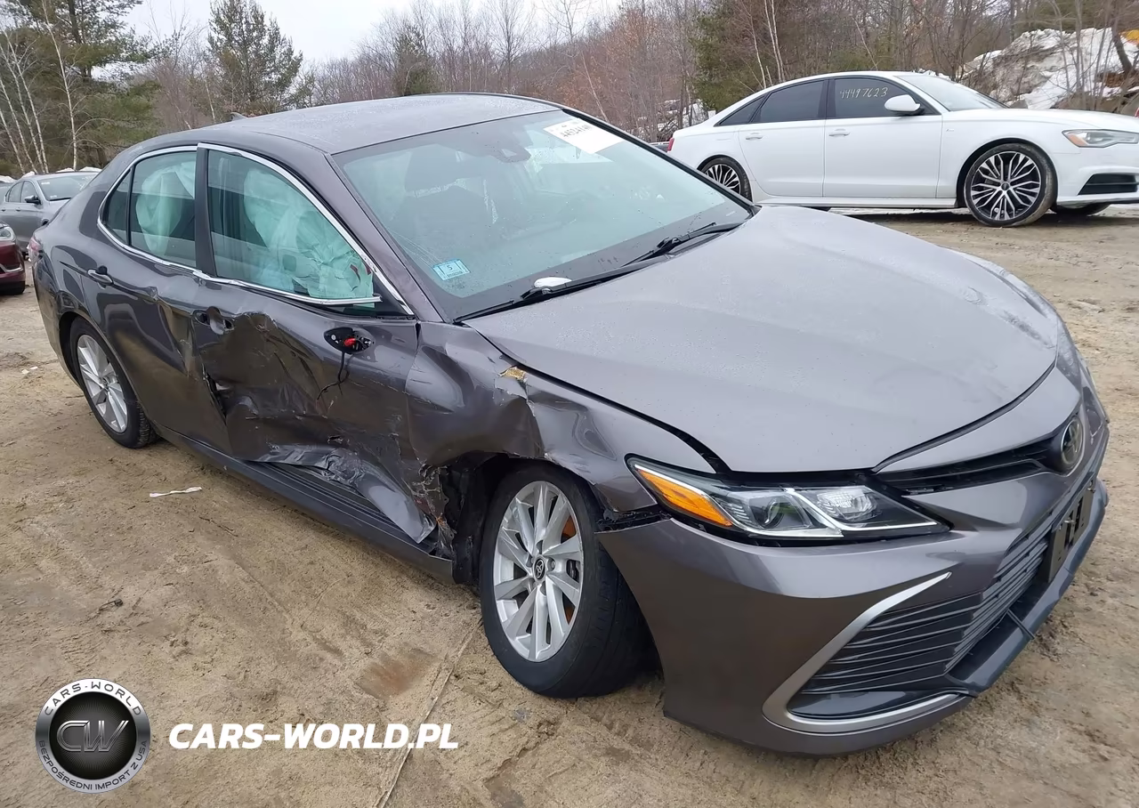 2022 Toyota Camry Le VIN:4T1C11AKXNU647727 - 6