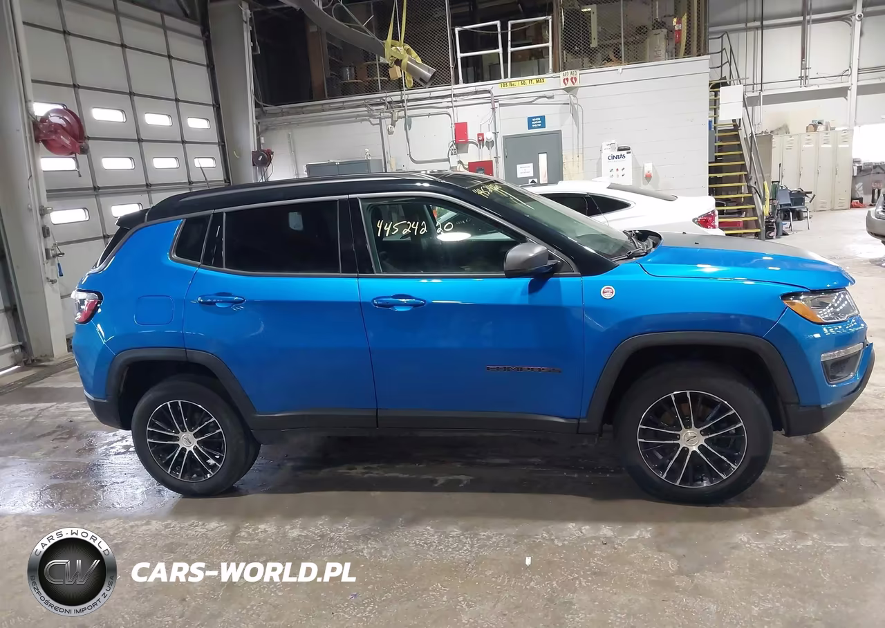 2018 Jeep Compass Trailhawk 4X4 VIN:3C4NJDDB3JT169102 - 14