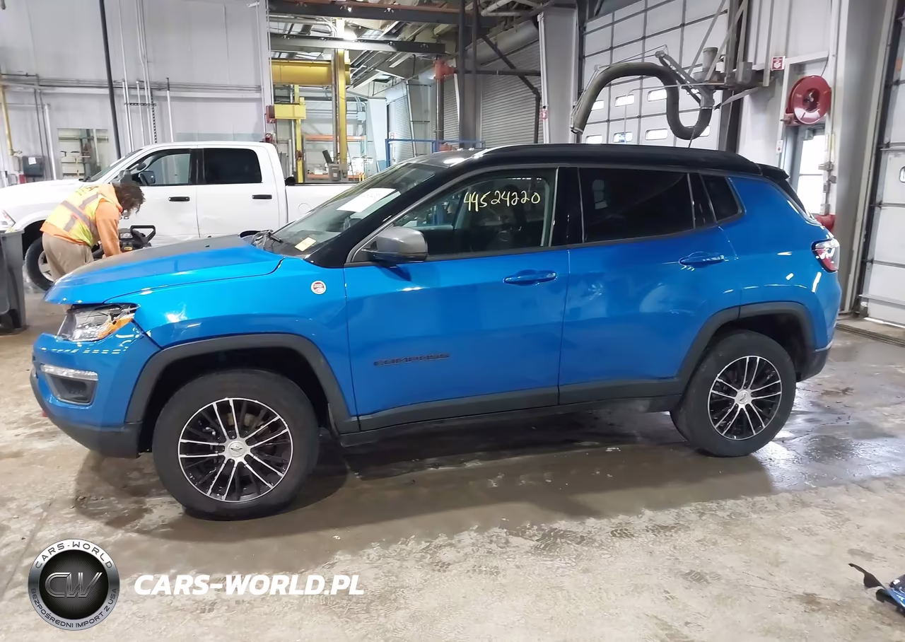 2018 Jeep Compass Trailhawk 4X4 VIN:3C4NJDDB3JT169102 - 15