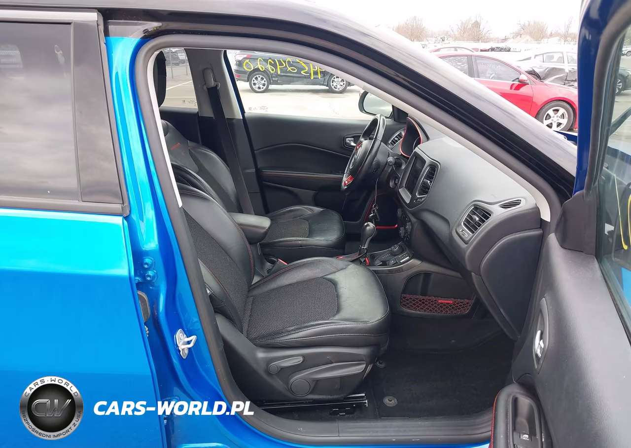 2018 Jeep Compass Trailhawk 4X4 VIN:3C4NJDDB3JT169102 - 5