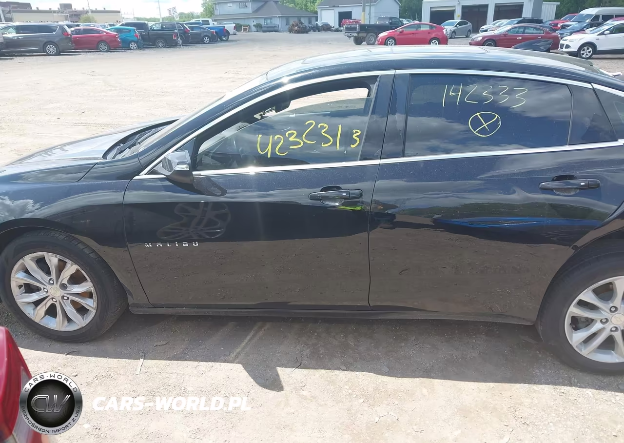 2018 Chevrolet Malibu Lt VIN:1G1ZD5ST1JF142333 - 13