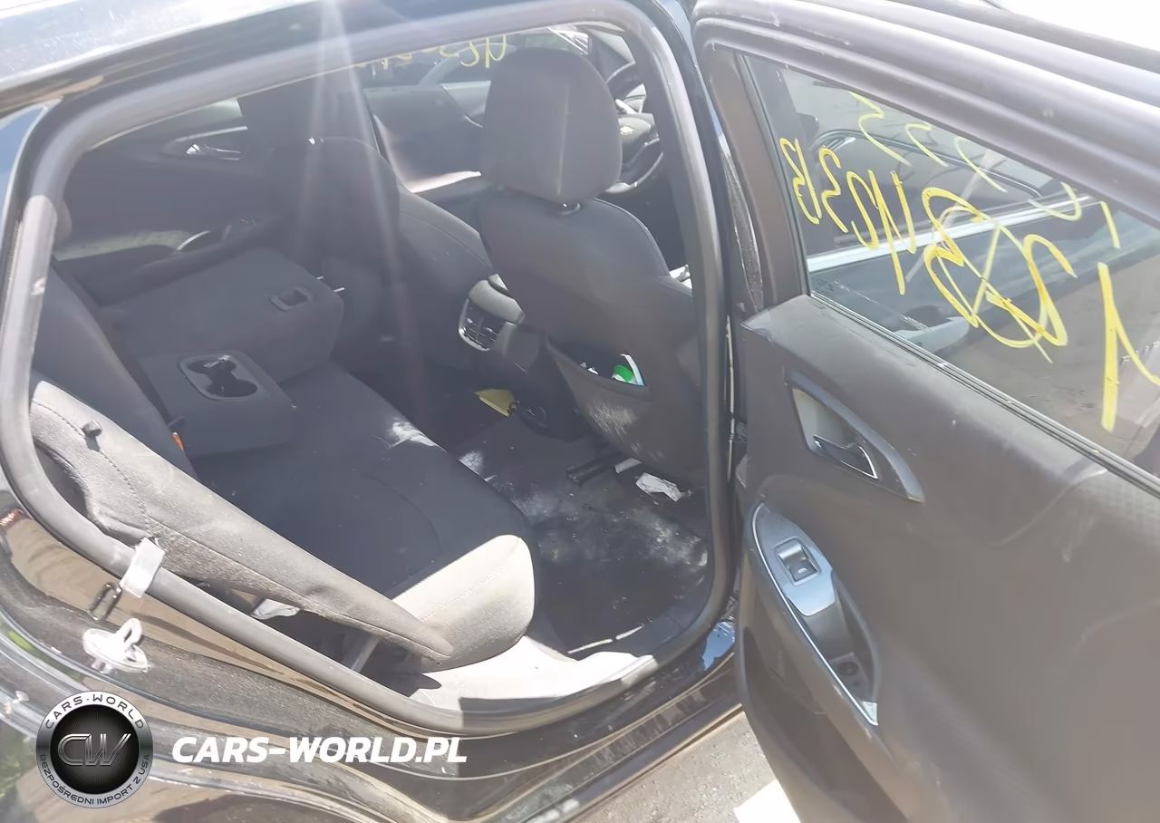 2018 Chevrolet Malibu Lt VIN:1G1ZD5ST1JF142333 - 8