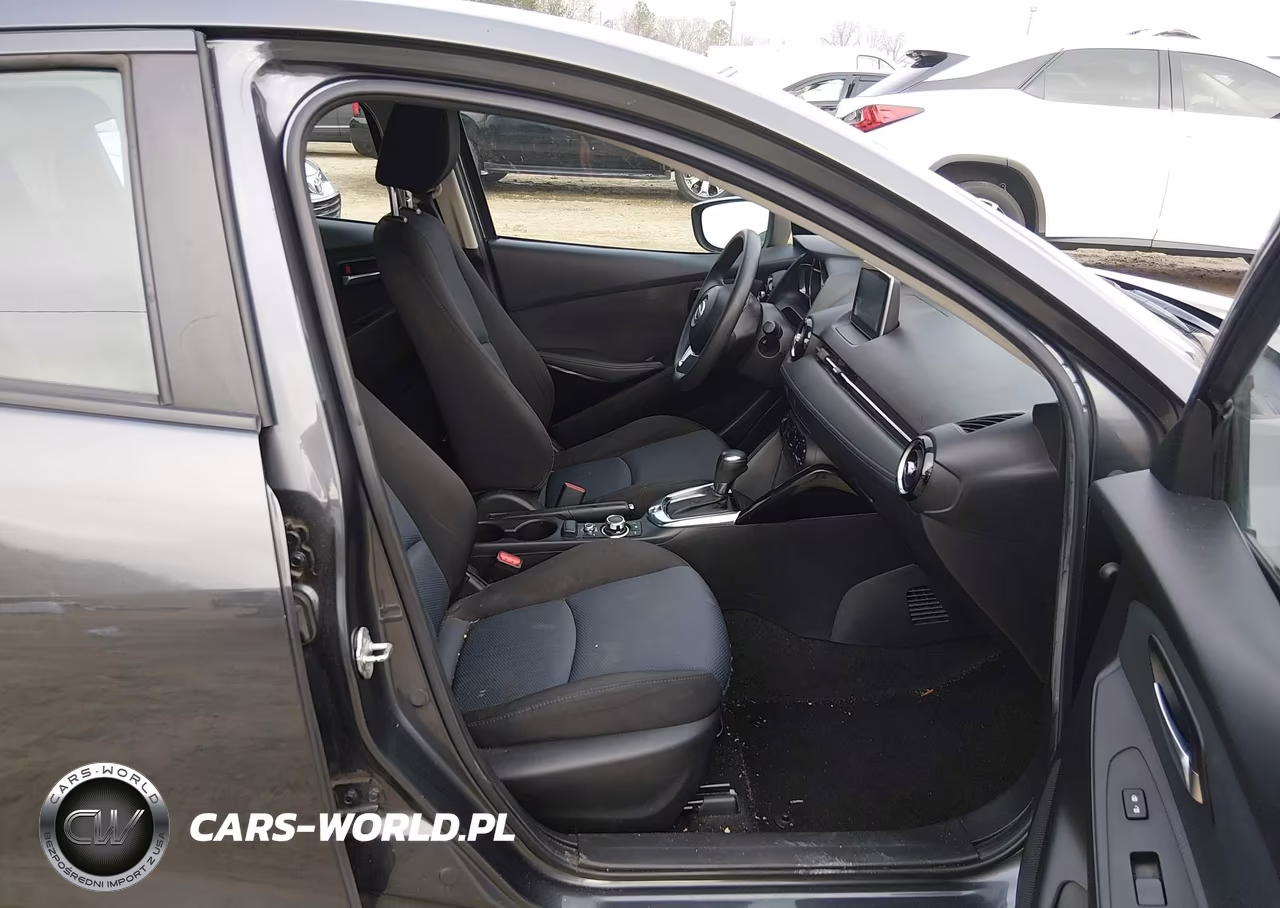 2016 Scion Ia VIN:3MYDLBZV5GY140517 - 5