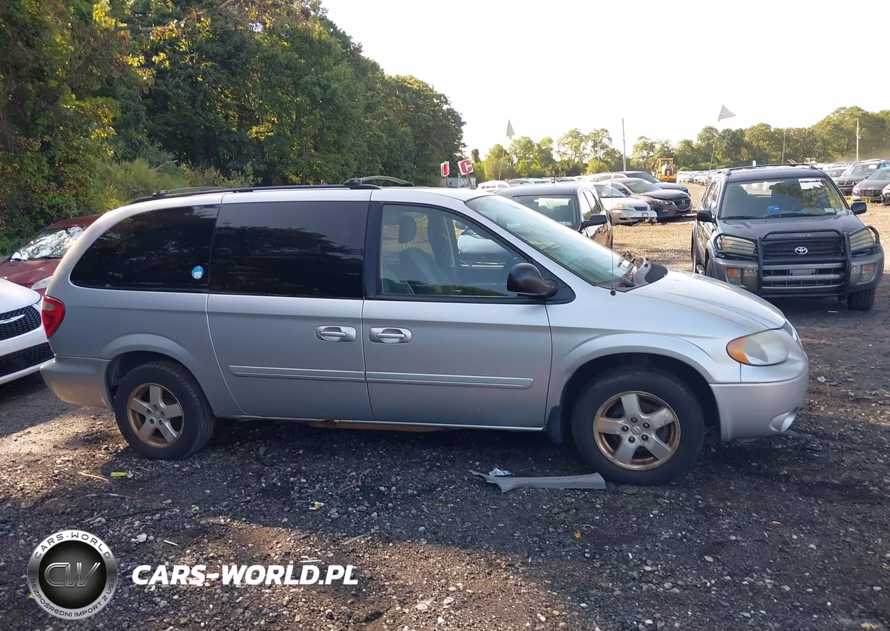 2007 Dodge Grand Caravan Sxt VIN:2D4GP44L27R322020 - 13