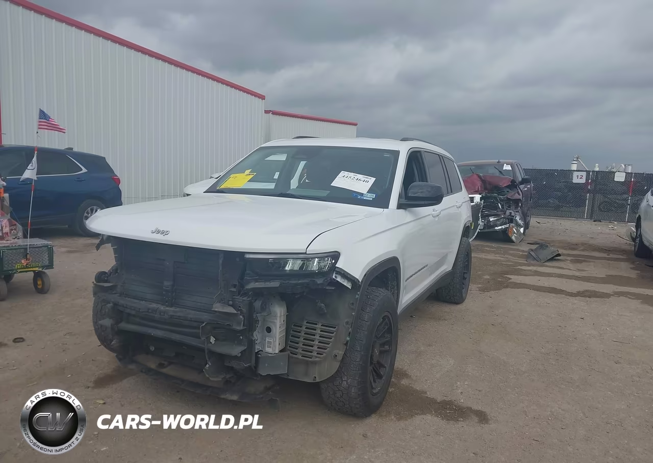2023 Jeep Grand Cherokee L Laredo 4X4 VIN:1C4RJKAG0P8739134 - 2