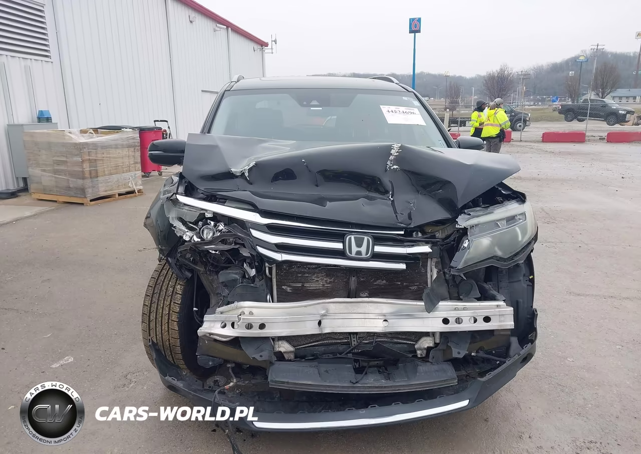2017 Honda Pilot Elite VIN:5FNYF6H00HB034624 - 12