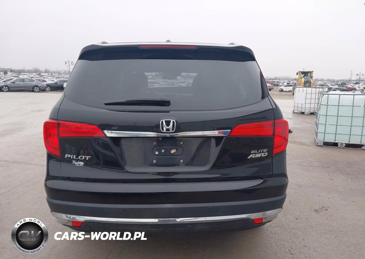 2017 Honda Pilot Elite VIN:5FNYF6H00HB034624 - 16