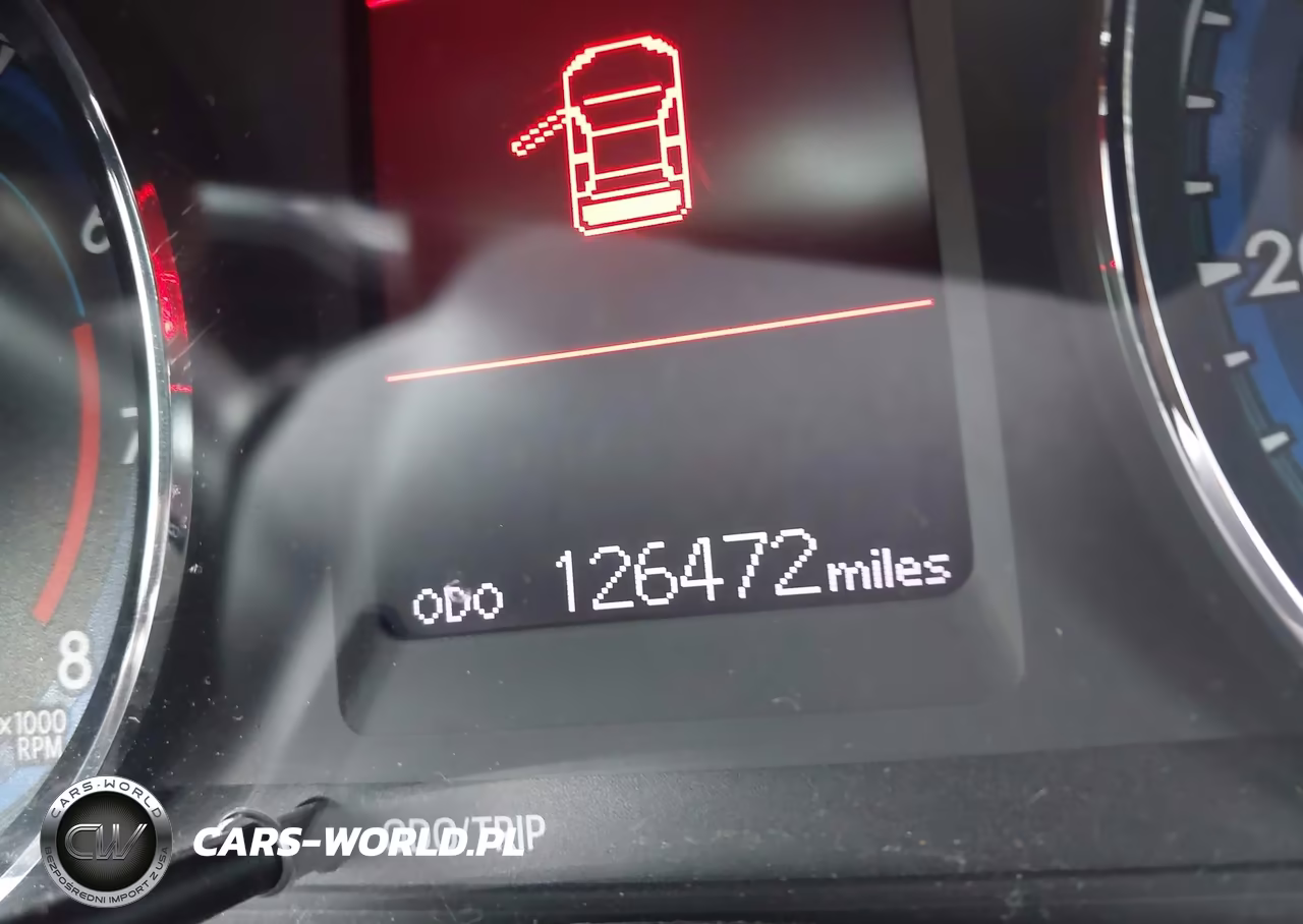 2018 Toyota Corolla Le VIN:5YFBURHE3JP847412 - 14