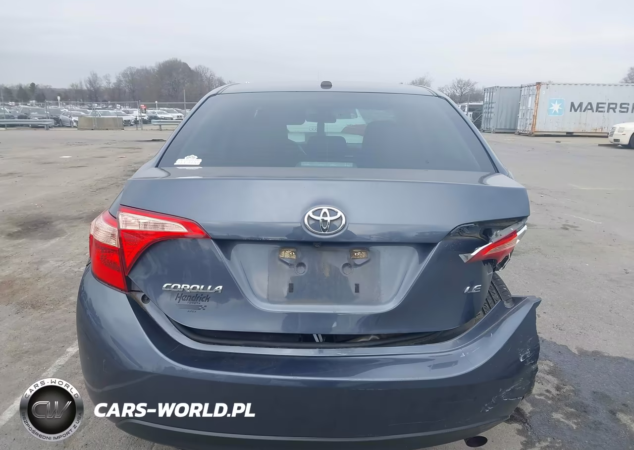 2018 Toyota Corolla Le VIN:5YFBURHE3JP847412 - 15