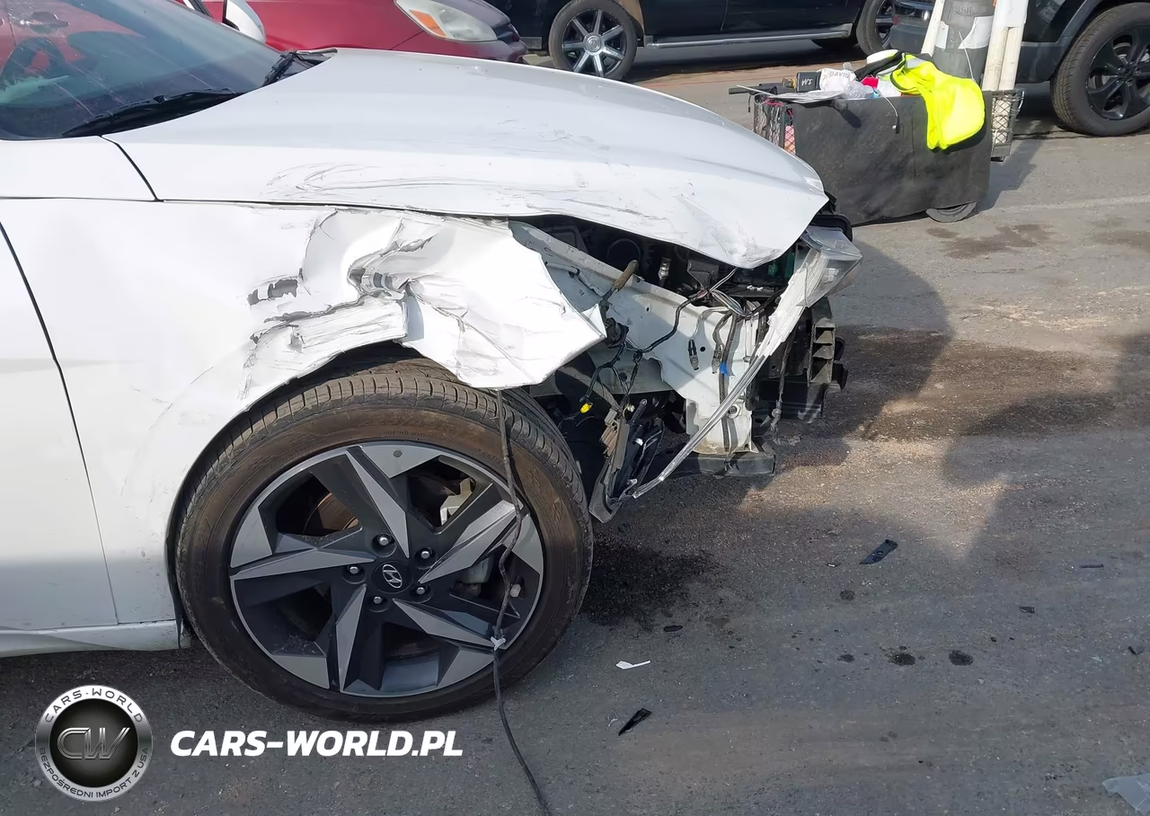 2023 Hyundai Elantra Sel VIN:5NPLS4AG6PH119694 - 6