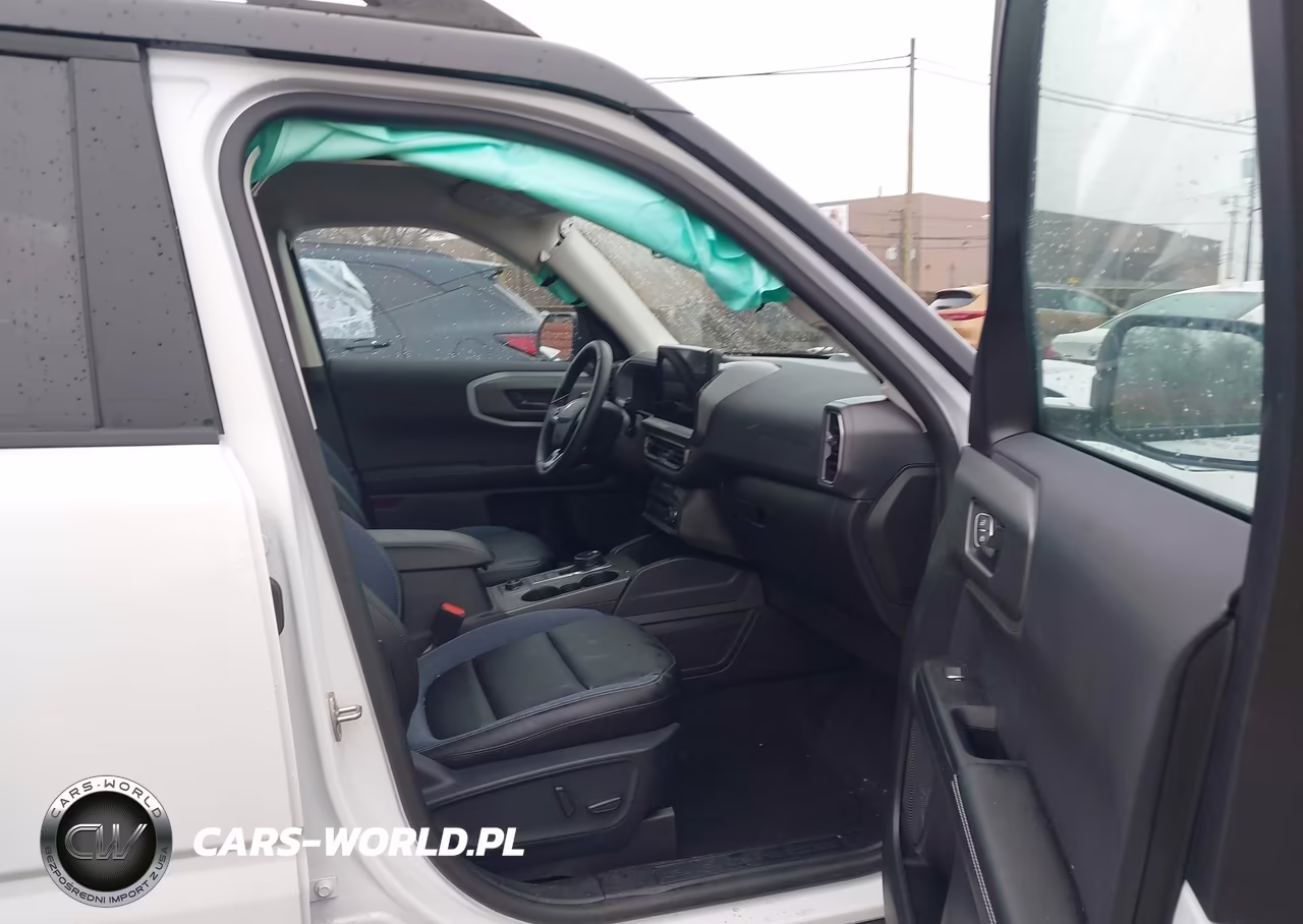 2025 Ford Bronco Sport Outer Banks VIN:3FMCR9CN3SRE93783 - 5