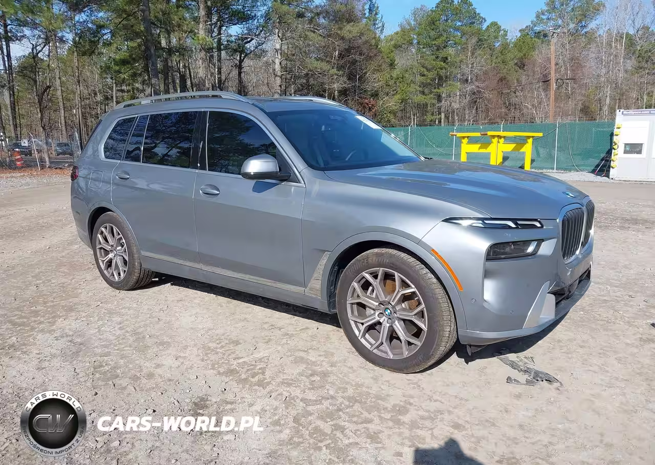 2025 BMW X7 xDrive40I