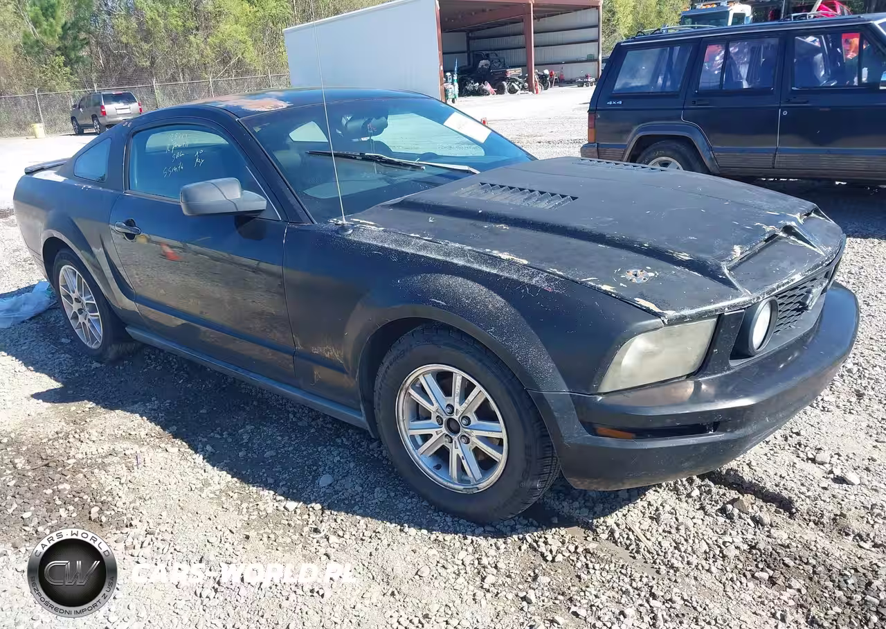 2007 Ford Mustang V6 Deluxe-V6 Premium