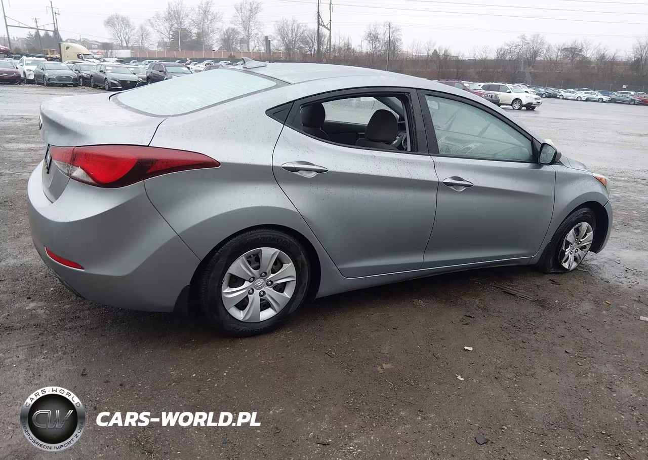 2016 Hyundai Elantra Se VIN:5NPDH4AEXGH717434 - 4
