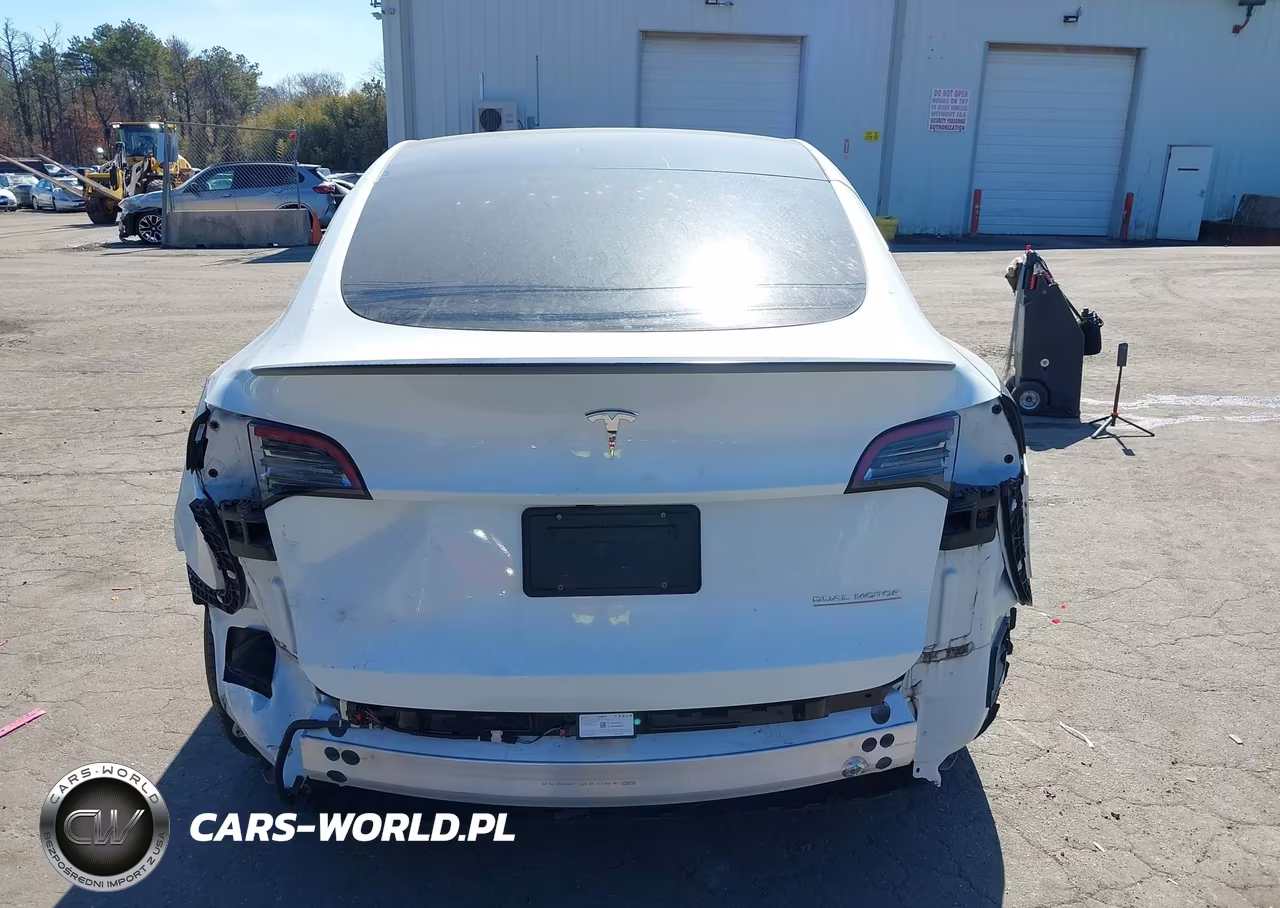 2023 Tesla Model Y Performance Dual Motor All-Wheel Drive VIN:7SAYGDEF2PF777118 - 17