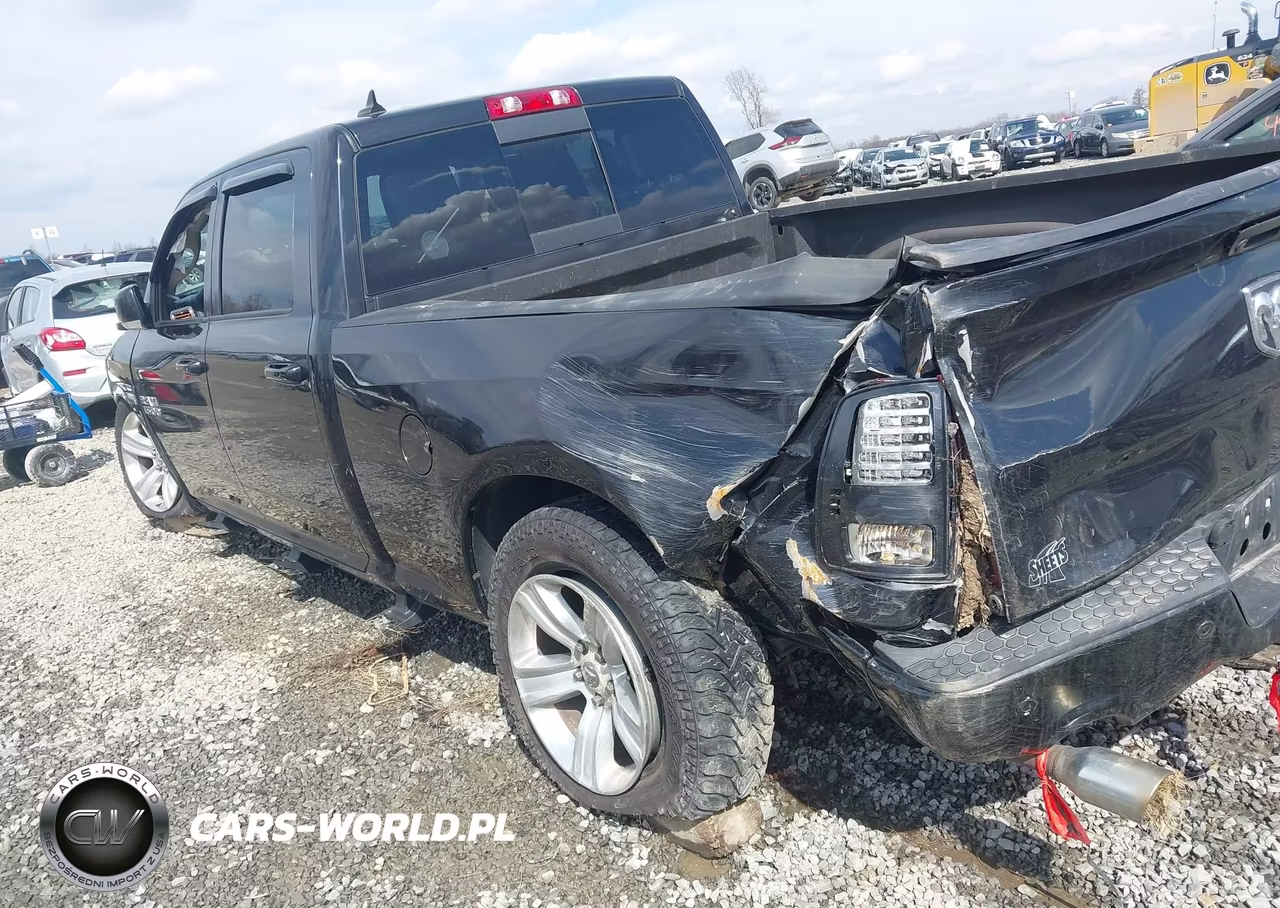2016 Ram 1500 Sport VIN:1C6RR7UTXGS214767 - 6
