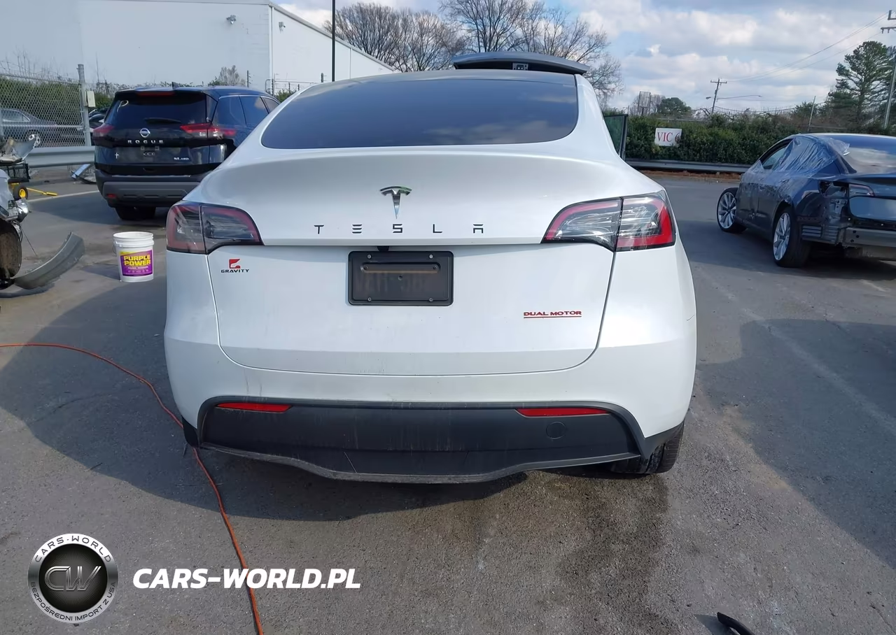 2023 Tesla Model Y VIN:7SAYGDEE5PA145220 - 15