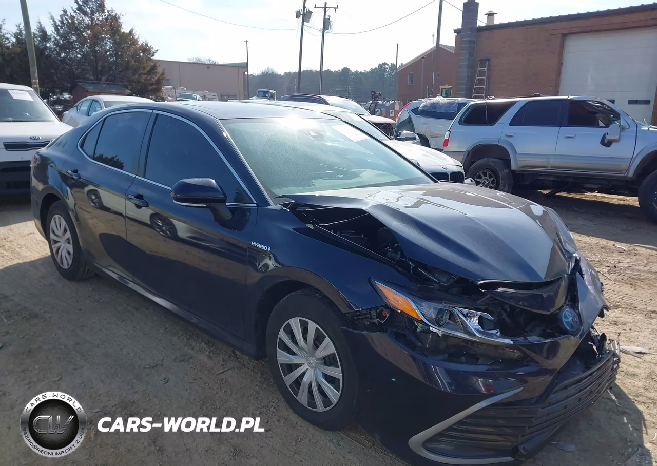 2021 Toyota Camry Le Hybrid