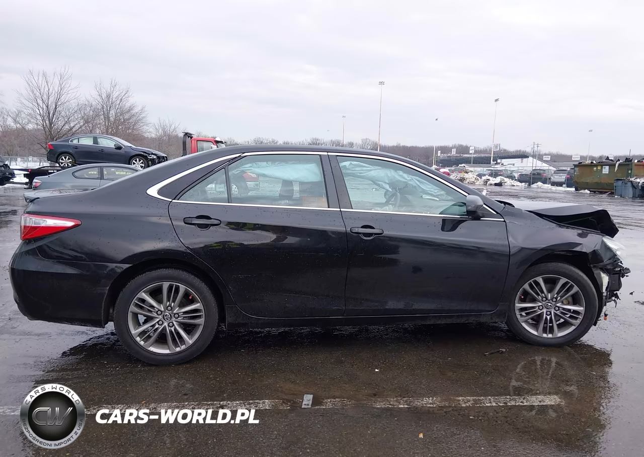 2016 Toyota Camry Se VIN:4T1BF1FK8GU206493 - 13