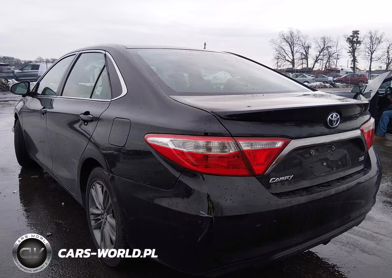 2016 Toyota Camry Se VIN:4T1BF1FK8GU206493 - 3