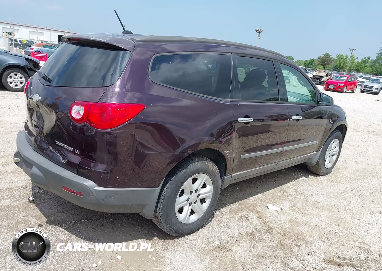 2009 Chevrolet Traverse Ls VIN:1GNER13D99S175159 - 4