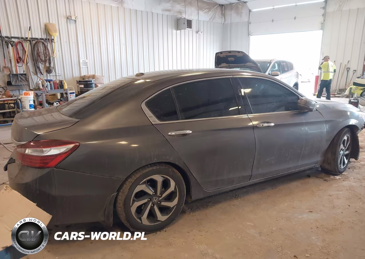 2017 Honda Accord Ex-L V6 VIN:1HGCR3F81HA032240 - 4