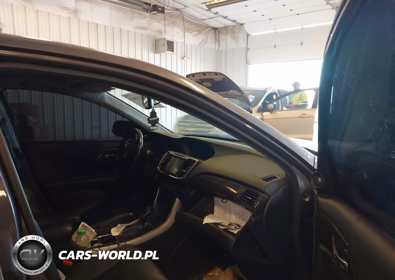 2017 Honda Accord Ex-L V6 VIN:1HGCR3F81HA032240 - 5