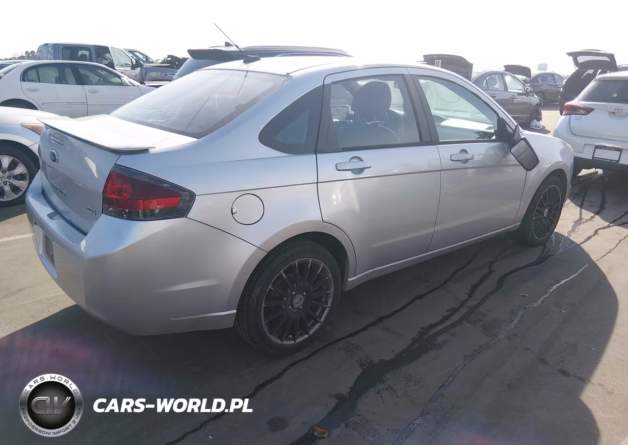 2010 Ford Focus Ses VIN:1FAHP3GN8AW277033 - 4