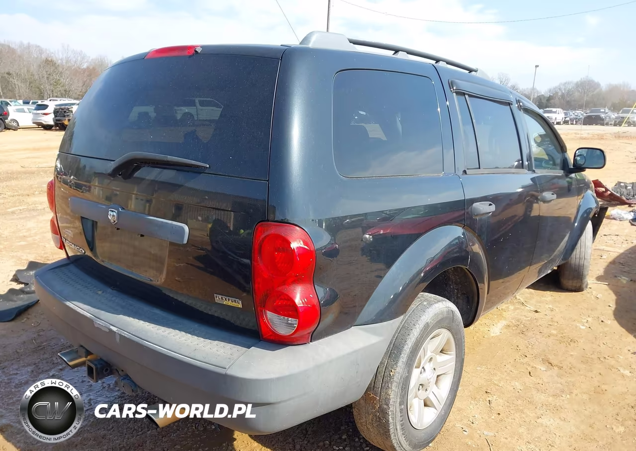 2008 Dodge Durango Sxt VIN:1D8HB38N28F135747 - 4