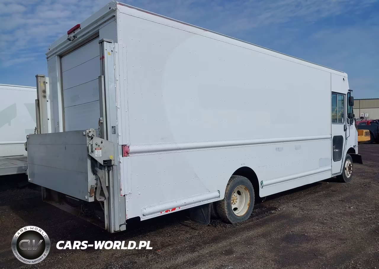 2010 Freightliner Chassis M Line Walk-In Van VIN:4UZAAPDU1ACAS1994 - 4