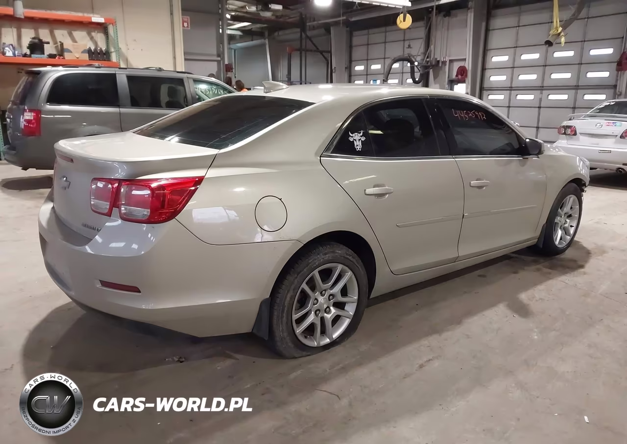 2015 Chevrolet Malibu 1Lt VIN:1G11C5SL4FF246452 - 4