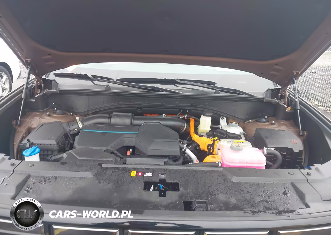 2025 Hyundai Santa Fe Hybrid Limited VIN:5NMP3DG17SH071050 - 10