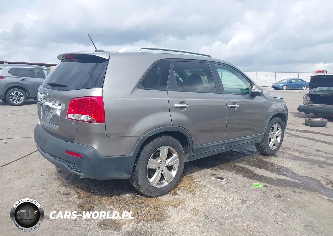 2012 Kia Sorento Ex VIN:5XYKU4A69CG284685 - 4