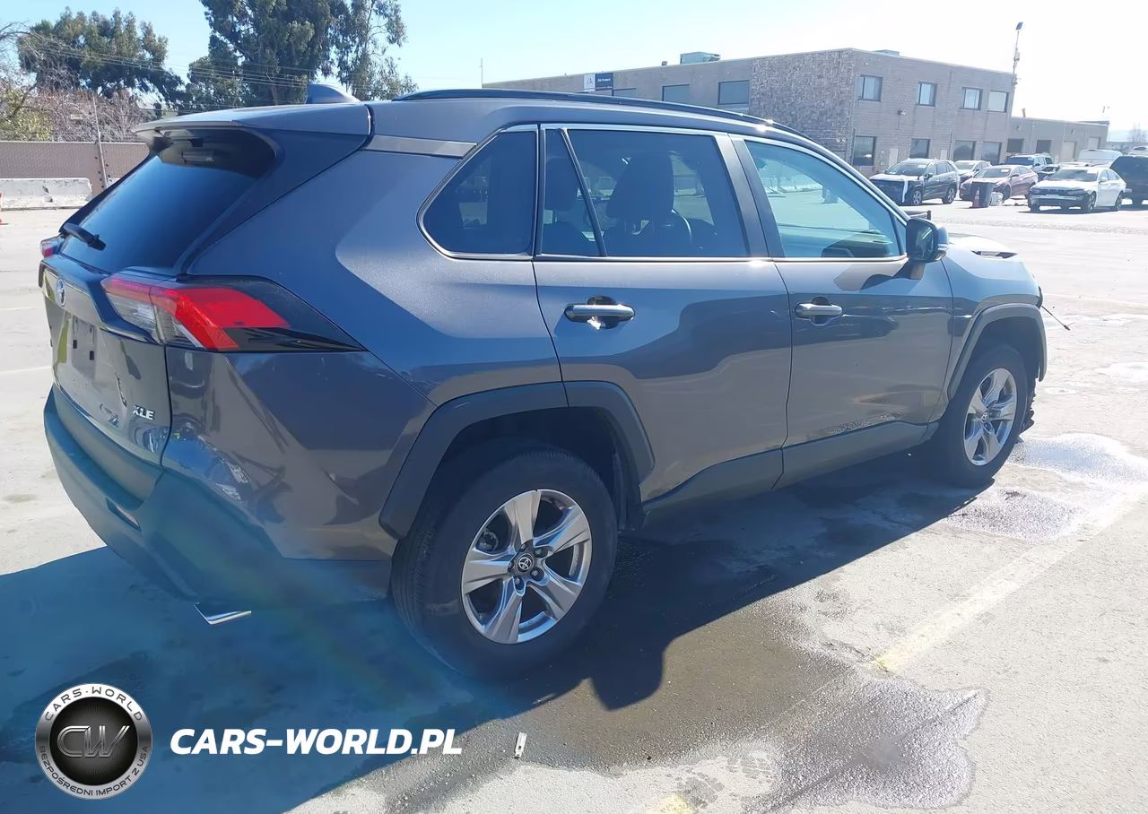 2024 Toyota Rav4 Xle VIN:2T3W1RFV3RC273913 - 4