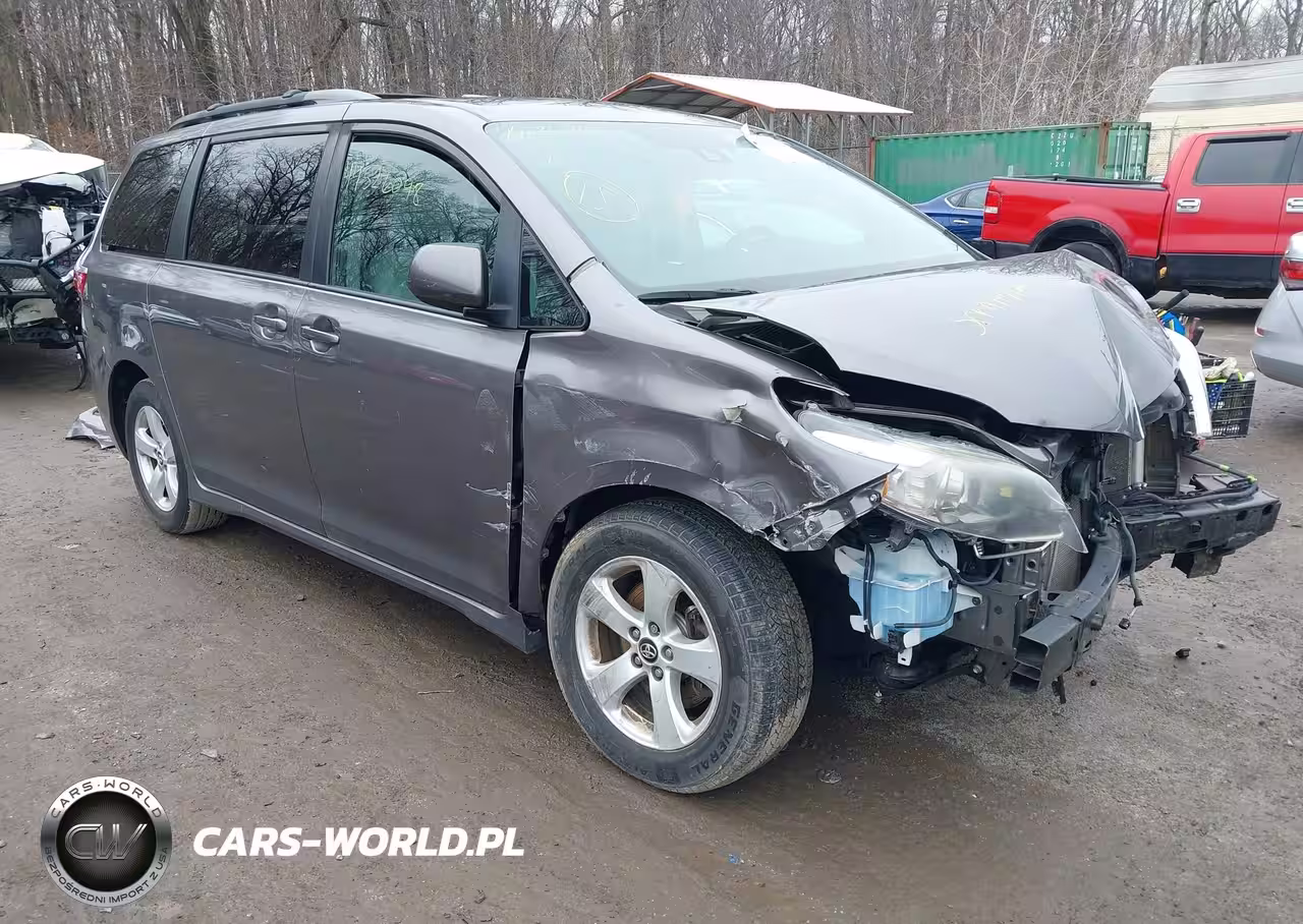 2020 Toyota Sienna Le