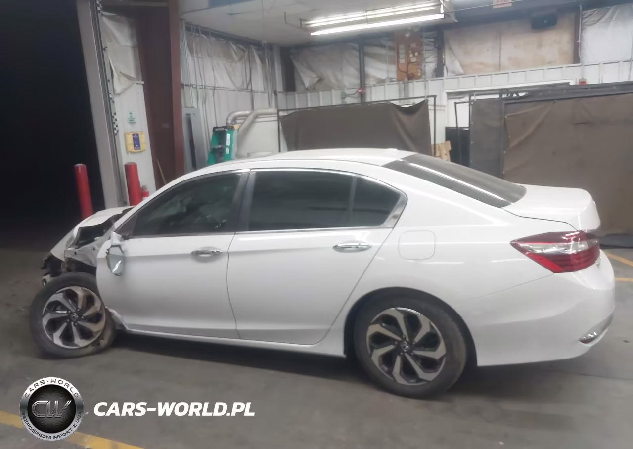 2017 Honda Accord Ex VIN:1HGCR2F79HA219632 - 13