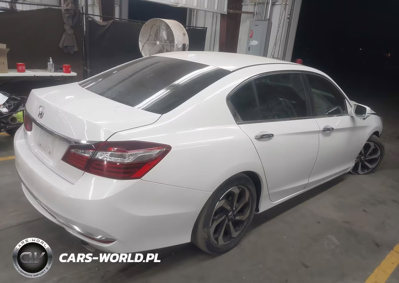 2017 Honda Accord Ex VIN:1HGCR2F79HA219632 - 4