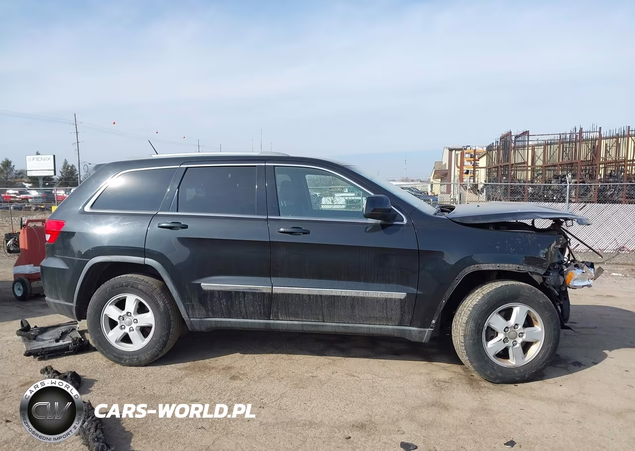 2012 Jeep Grand Cherokee Laredo VIN:1C4RJFAG0CC149630 - 13