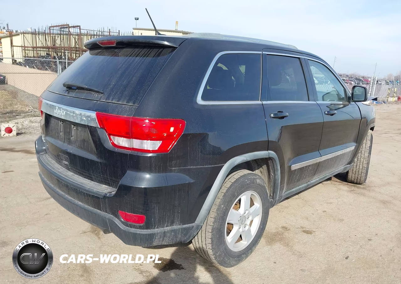 2012 Jeep Grand Cherokee Laredo VIN:1C4RJFAG0CC149630 - 4