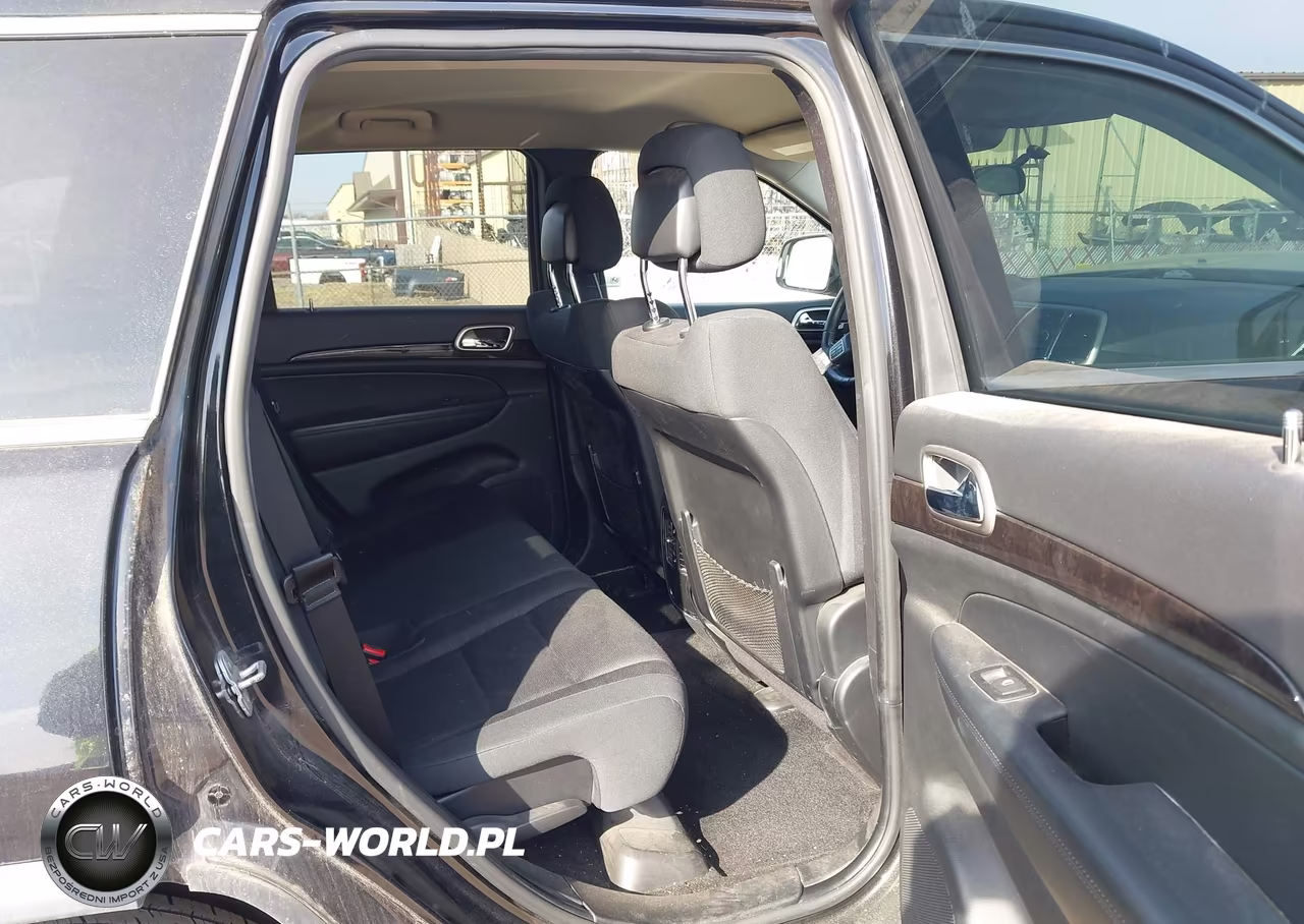2012 Jeep Grand Cherokee Laredo VIN:1C4RJFAG0CC149630 - 8