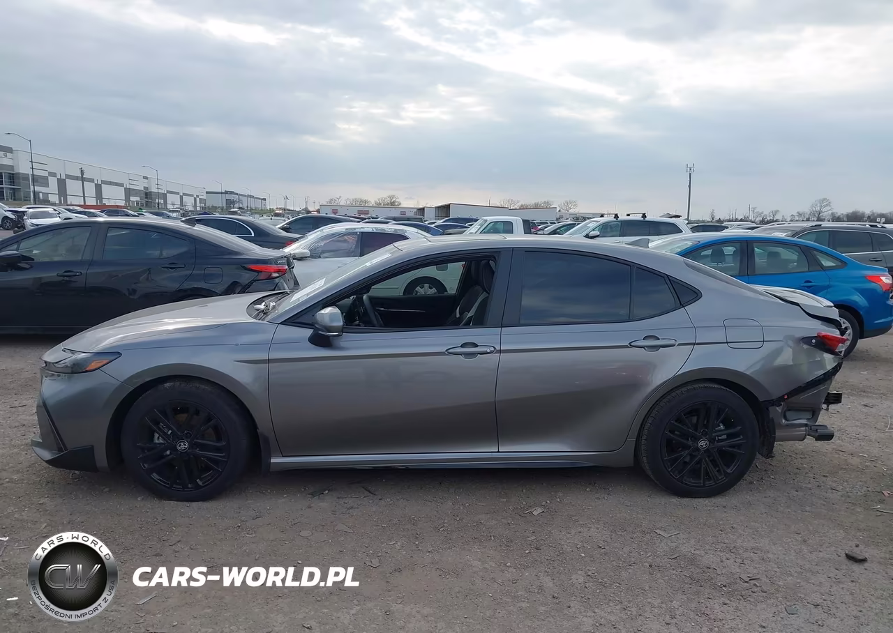 2026 Toyota Camry Se VIN:4T1DAACK7TU660286 - 14