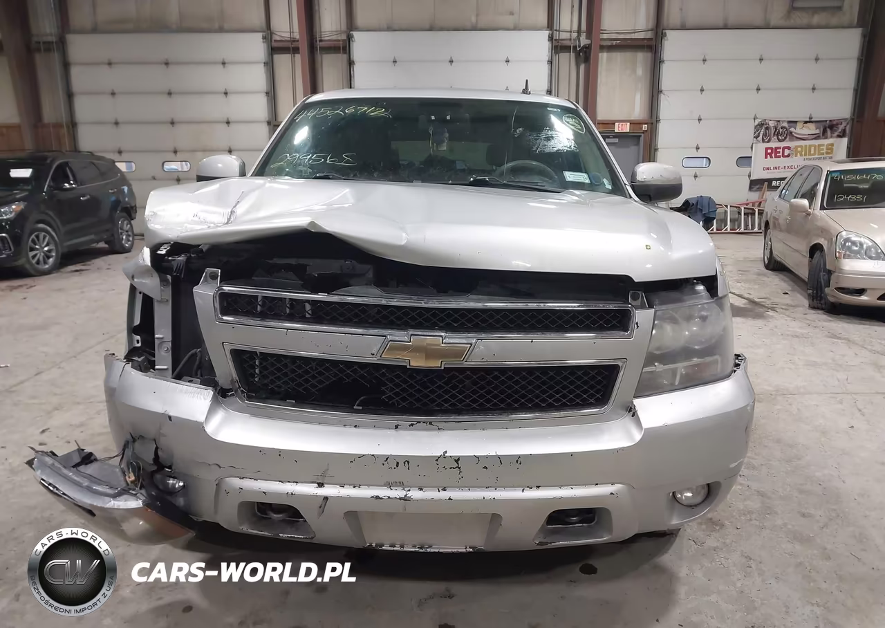 2010 Chevrolet Tahoe Ls VIN:1GNUKAE0XAR142855 - 11
